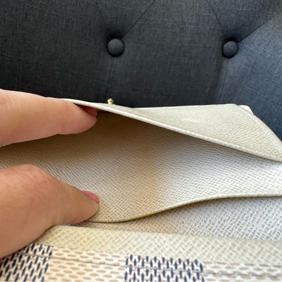 Louis Vuitton Damien Azur portefeuille Tresor Wallet🤍 - Picture 12 of 14